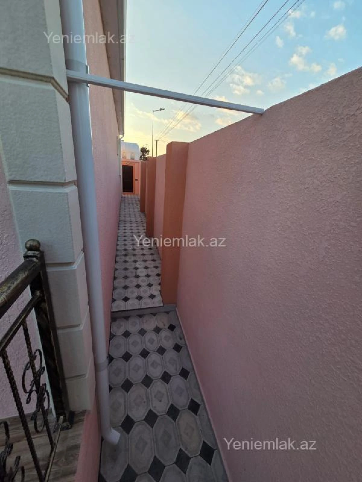 Satılır 4 otaqlı həyət evi 120 m²