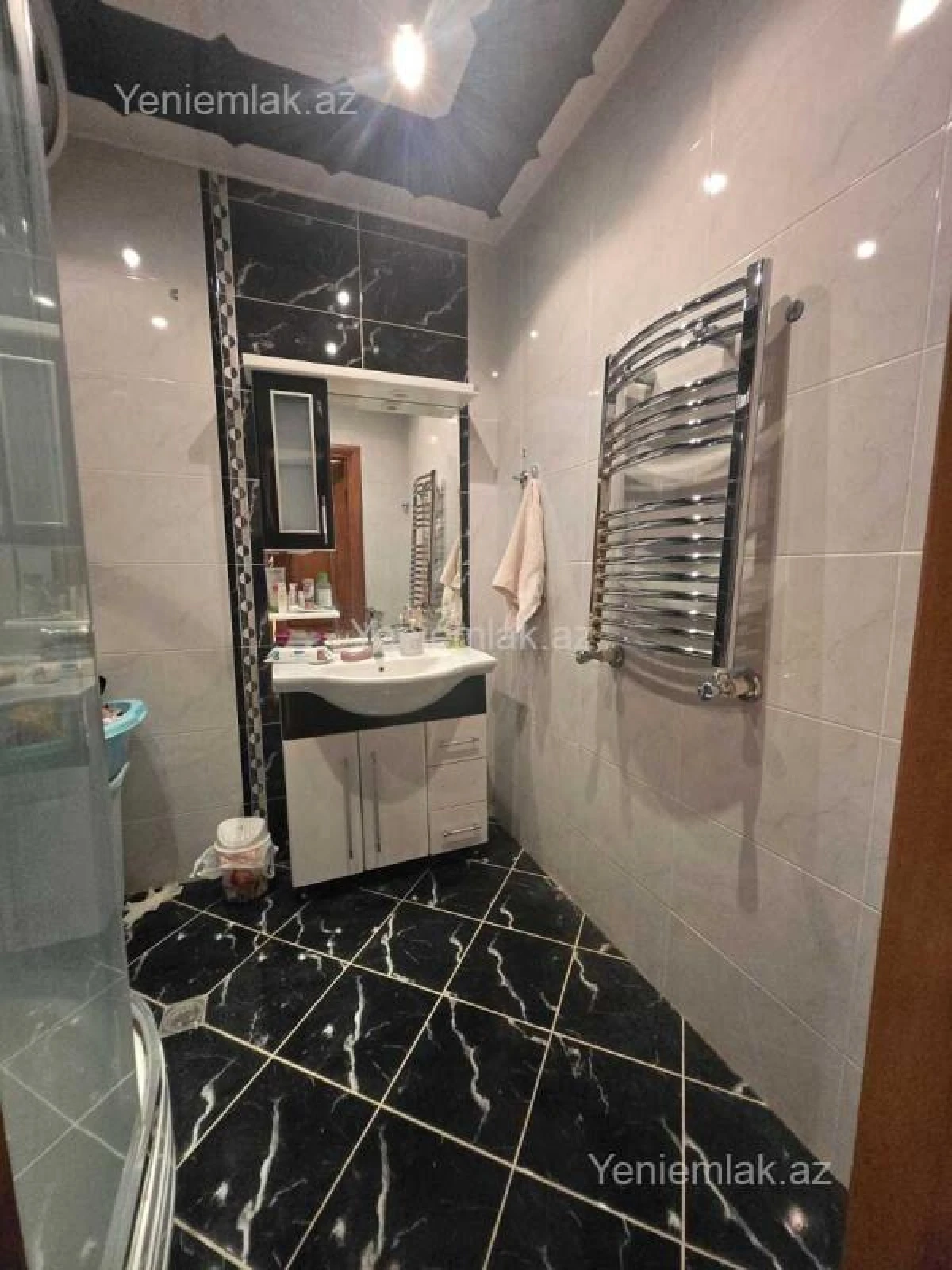 Satılır 3 otaqlı yeni tikili 110 m²
