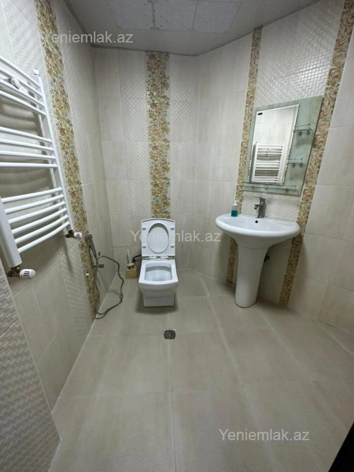 Satılır 4 otaqlı yeni tikili 140 m²