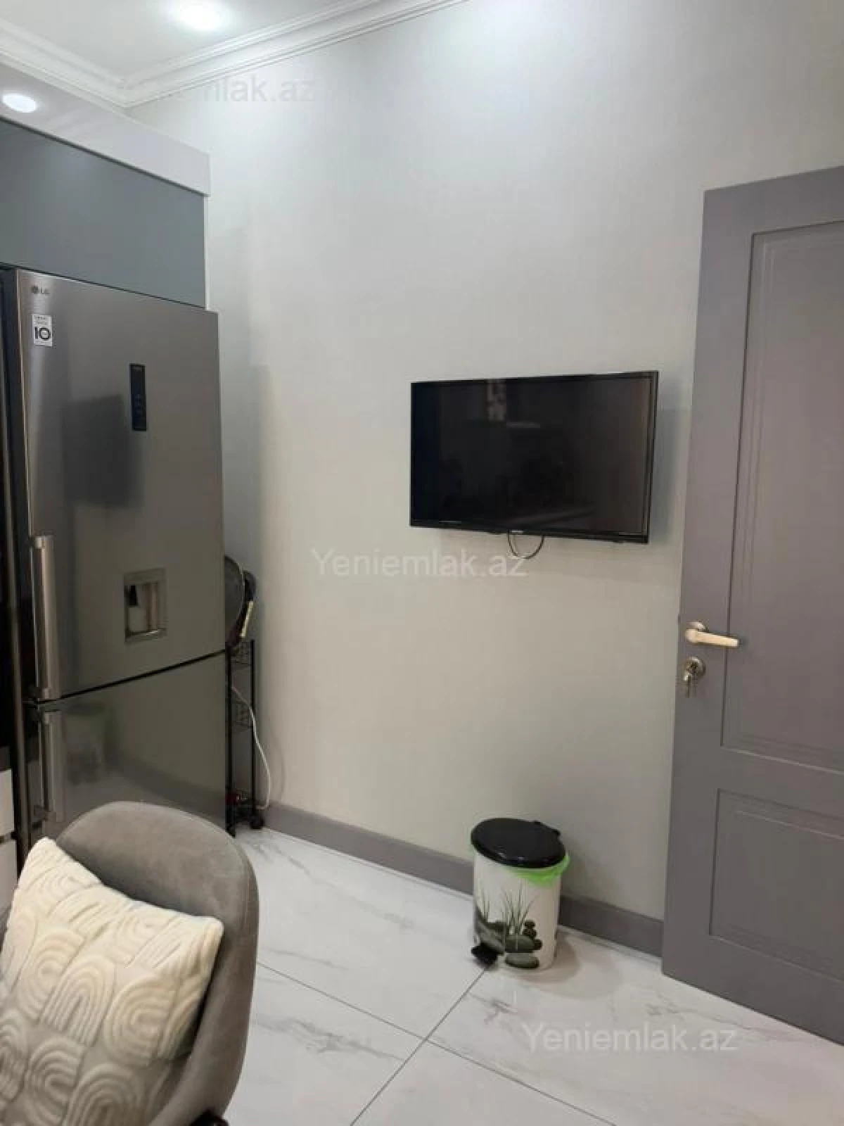 Satılır 2 otaqlı yeni tikili 87.5 m²