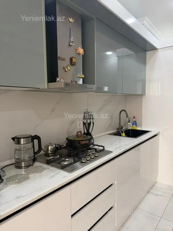 Satılır 2 otaqlı yeni tikili 87.5 m²