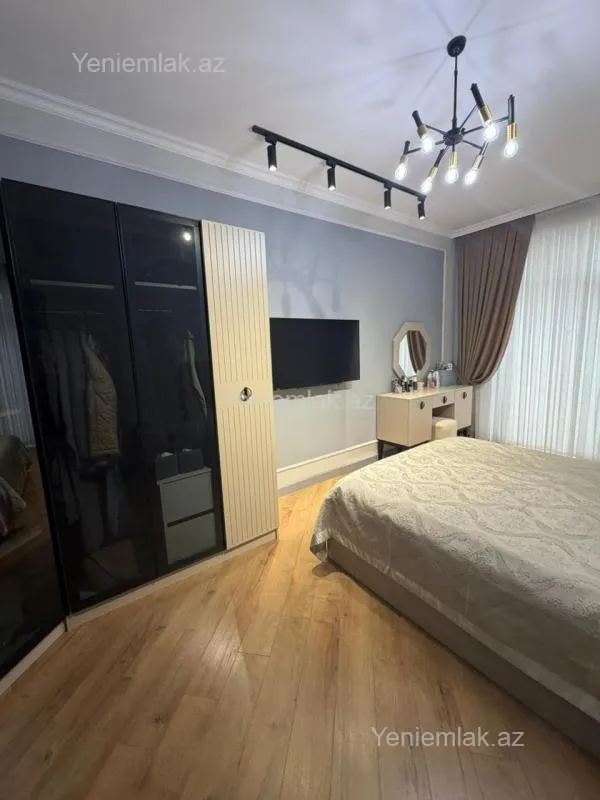 Satılır 2 otaqlı yeni tikili 87.5 m²