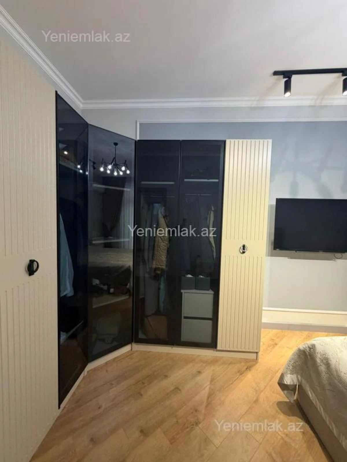 Satılır 2 otaqlı yeni tikili 87.5 m²