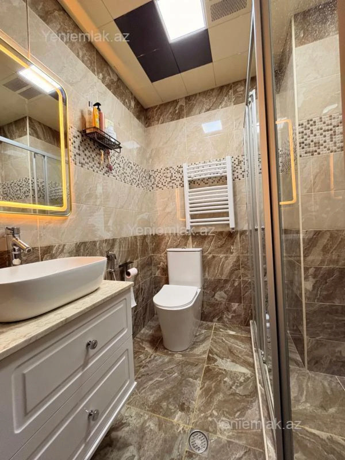 Satılır 2 otaqlı yeni tikili 70 m²