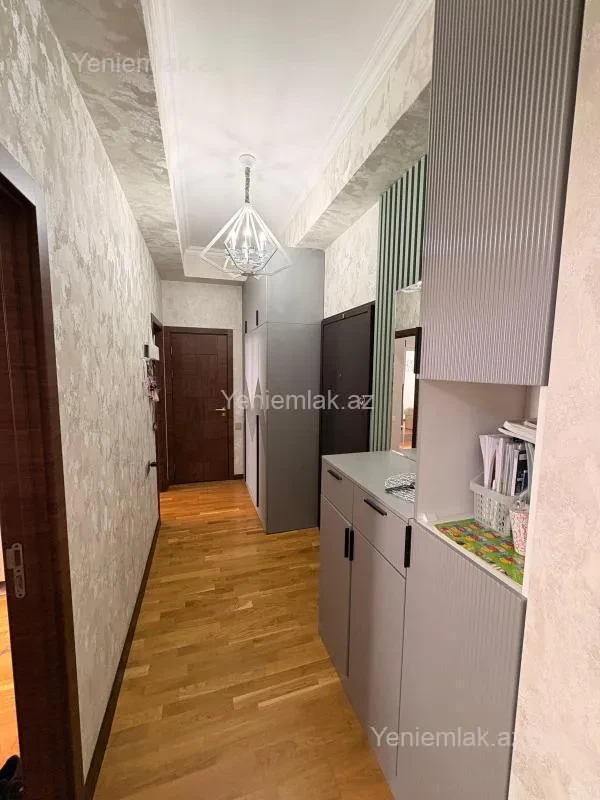 Satılır 2 otaqlı yeni tikili 70 m²