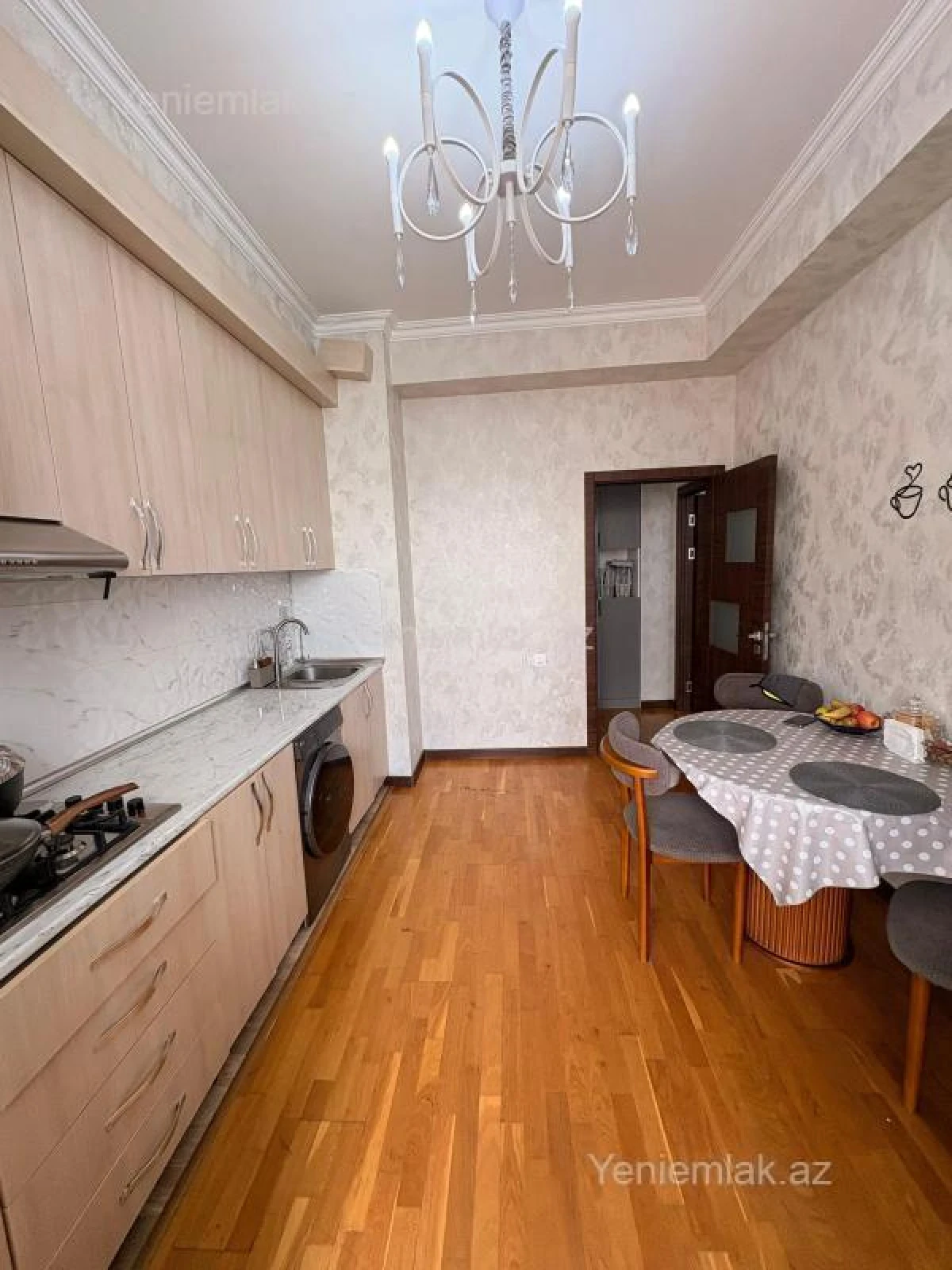 Satılır 2 otaqlı yeni tikili 70 m²