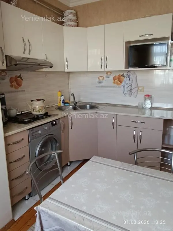 Satılır 3 otaqlı yeni tikili 80 m²