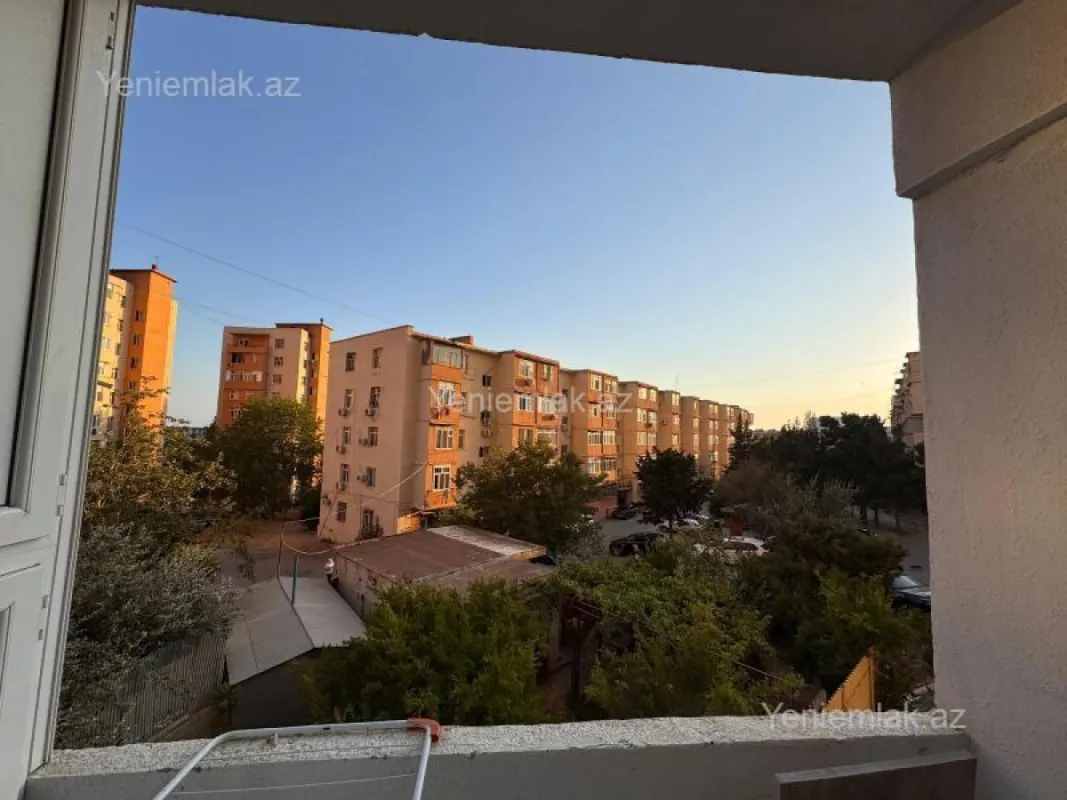 Satılır 4 otaqlı yeni tikili 135 m²