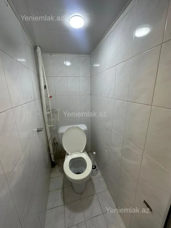 Satılır 2 otaqlı köhnə tikili 60 m²