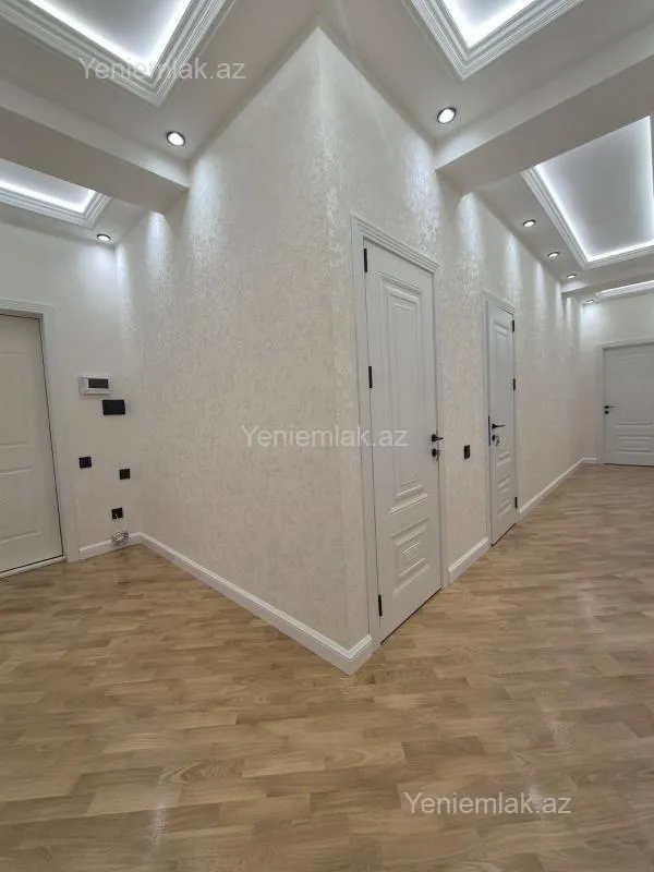 Satılır 3 otaqlı yeni tikili 103 m²