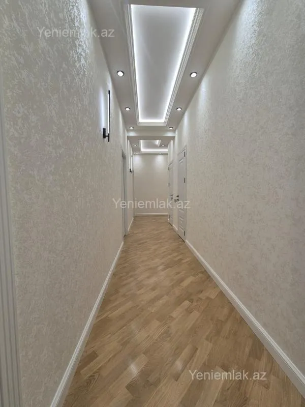 Satılır 3 otaqlı yeni tikili 103 m²