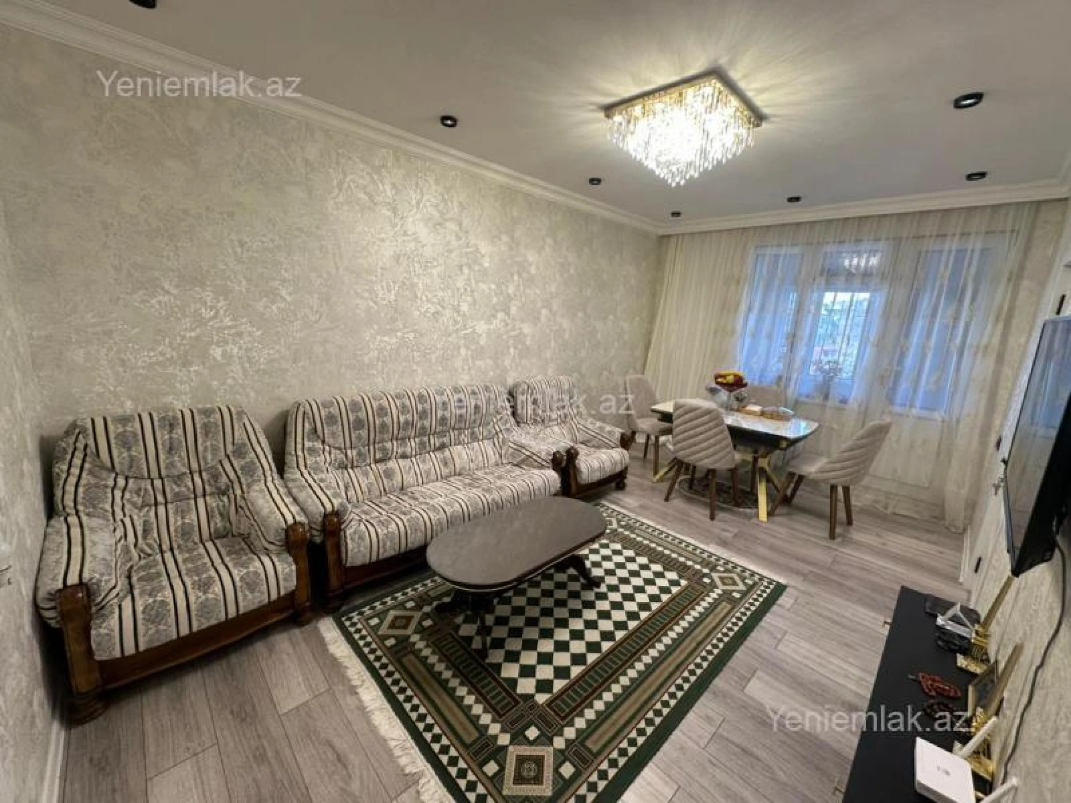 Satılır 2 otaqlı köhnə tikili 65 m²