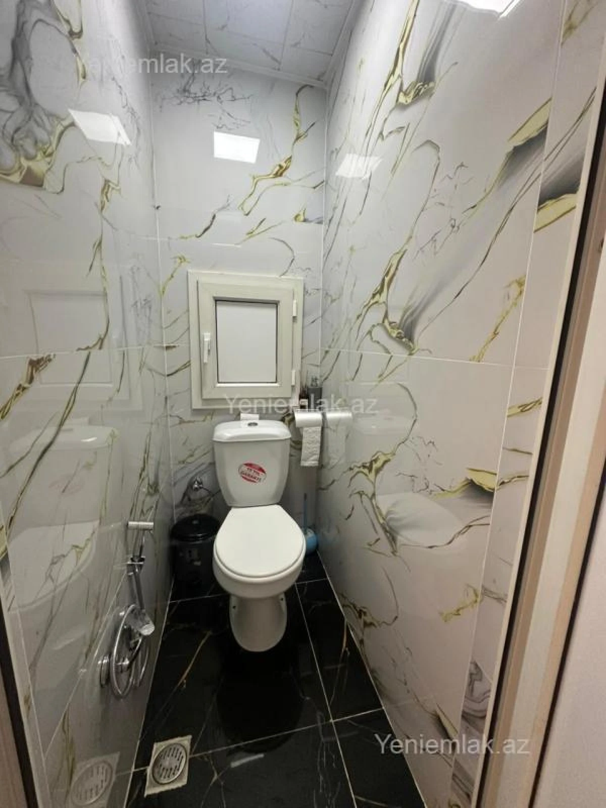 Satılır 2 otaqlı köhnə tikili 65 m²