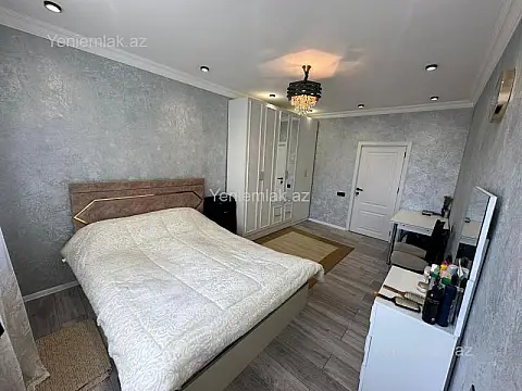 Satılır 2 otaqlı köhnə tikili 65 m²
