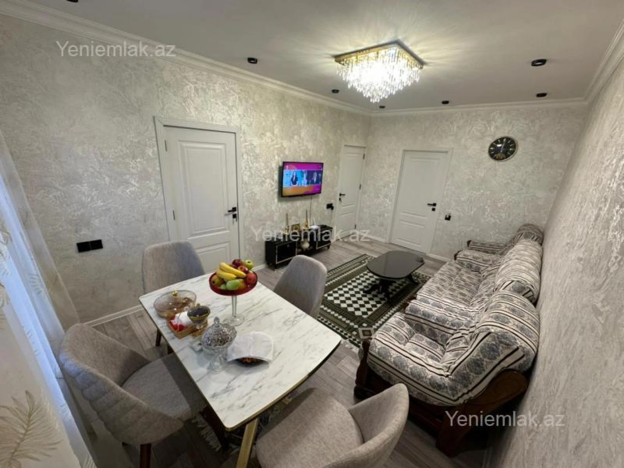 Satılır 2 otaqlı köhnə tikili 65 m²