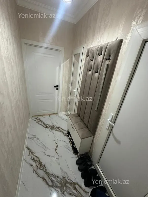 Satılır 2 otaqlı köhnə tikili 65 m²