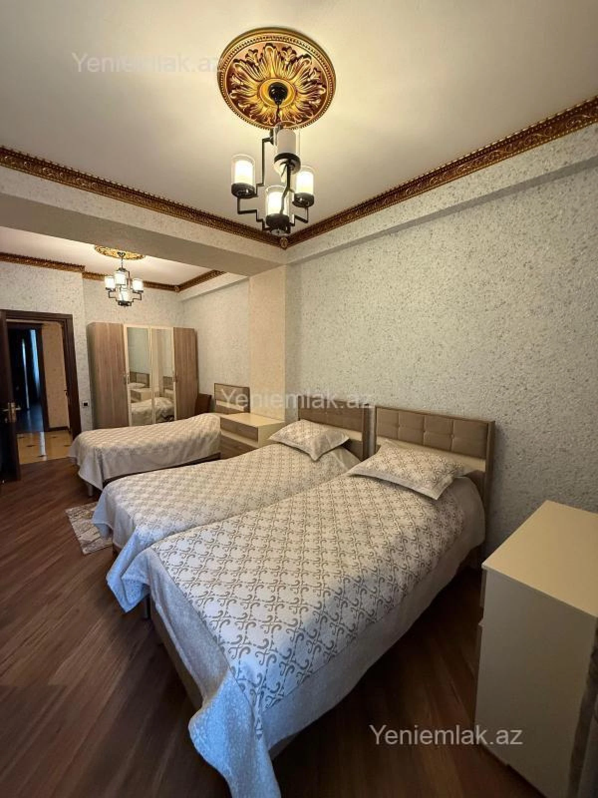 Satılır 3 otaqlı yeni tikili 110 m²