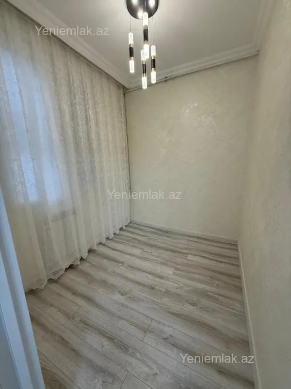 Satılır 2 otaqlı köhnə tikili 40 m²