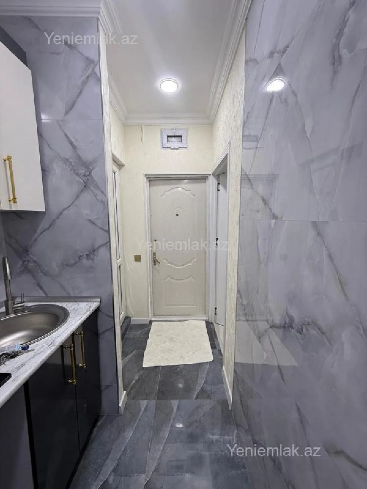 Satılır 2 otaqlı köhnə tikili 40 m²
