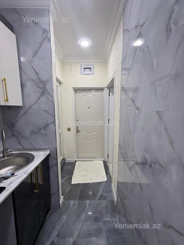Satılır 2 otaqlı köhnə tikili 40 m²