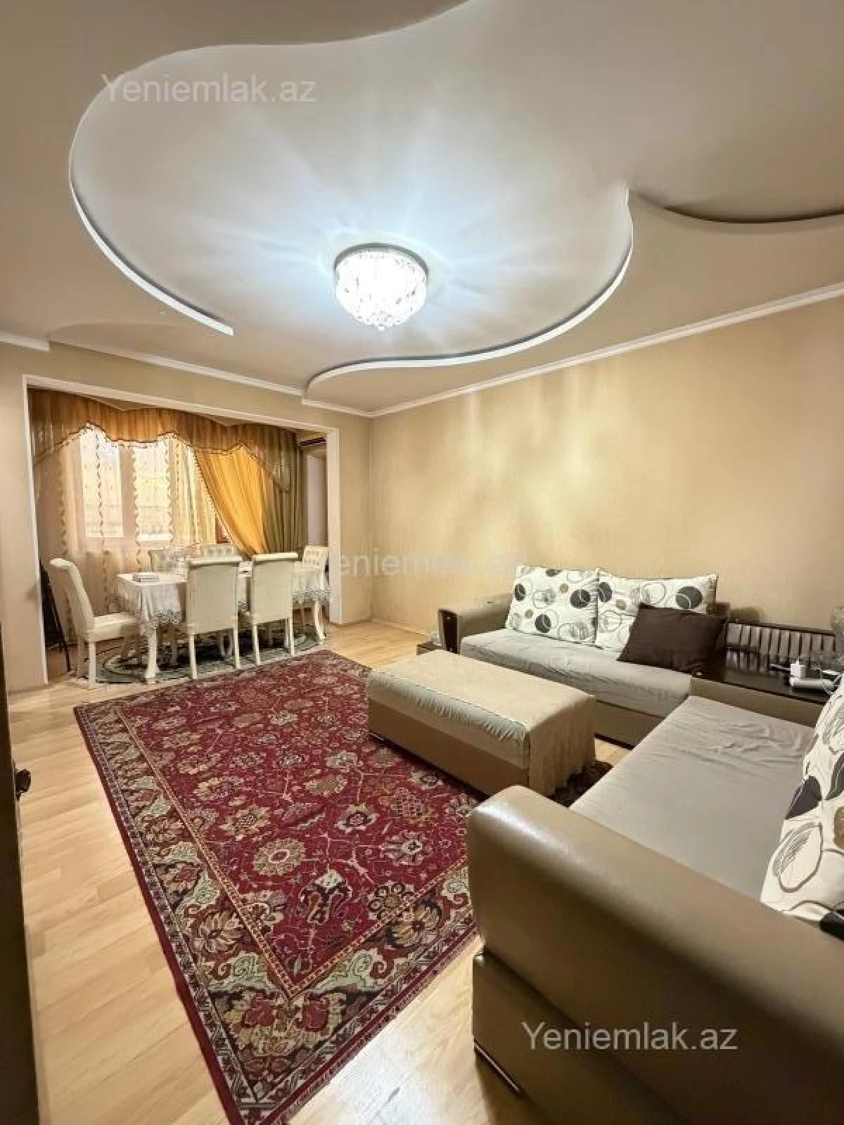 Satılır 3 otaqlı köhnə tikili 75 m²