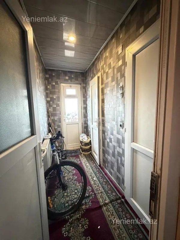 Satılır 3 otaqlı köhnə tikili 75 m²