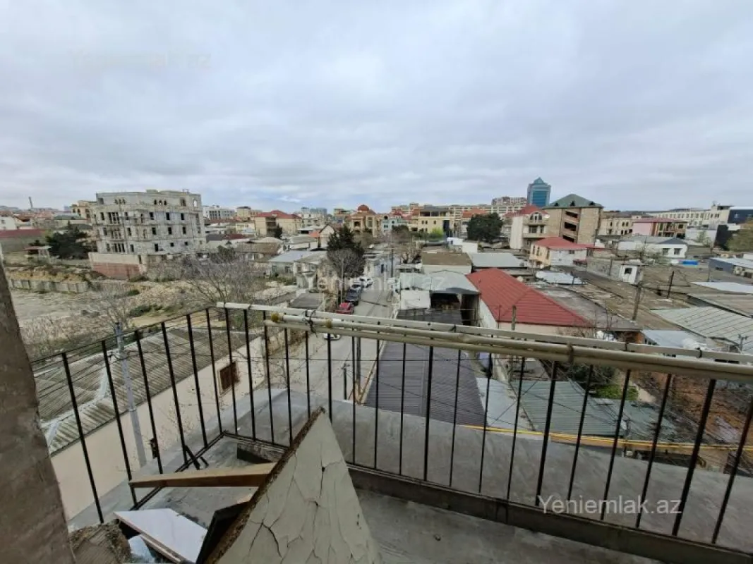 Satılır 1 otaqlı köhnə tikili 43 m²