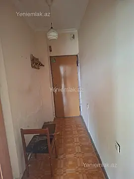 Satılır 1 otaqlı köhnə tikili 43 m²