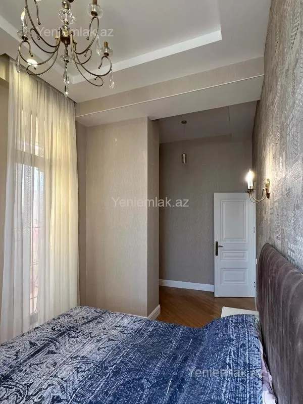 Satılır 3 otaqlı yeni tikili 100 m²