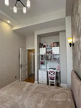 Satılır 3 otaqlı yeni tikili 100 m²