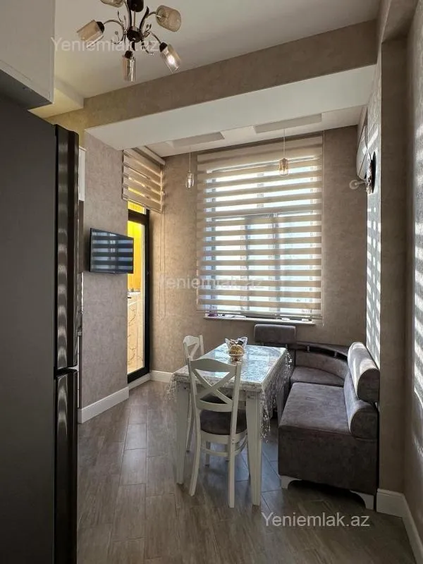 Satılır 3 otaqlı yeni tikili 100 m²
