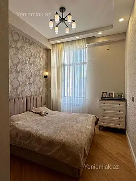 Satılır 3 otaqlı yeni tikili 100 m²