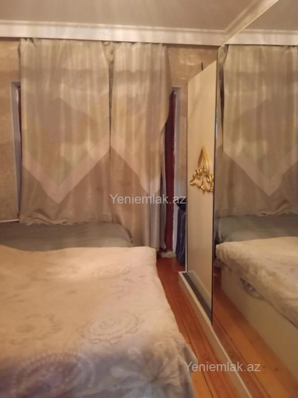 Satılır 2 otaqlı köhnə tikili 60 m²