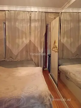 Satılır 2 otaqlı köhnə tikili 60 m²