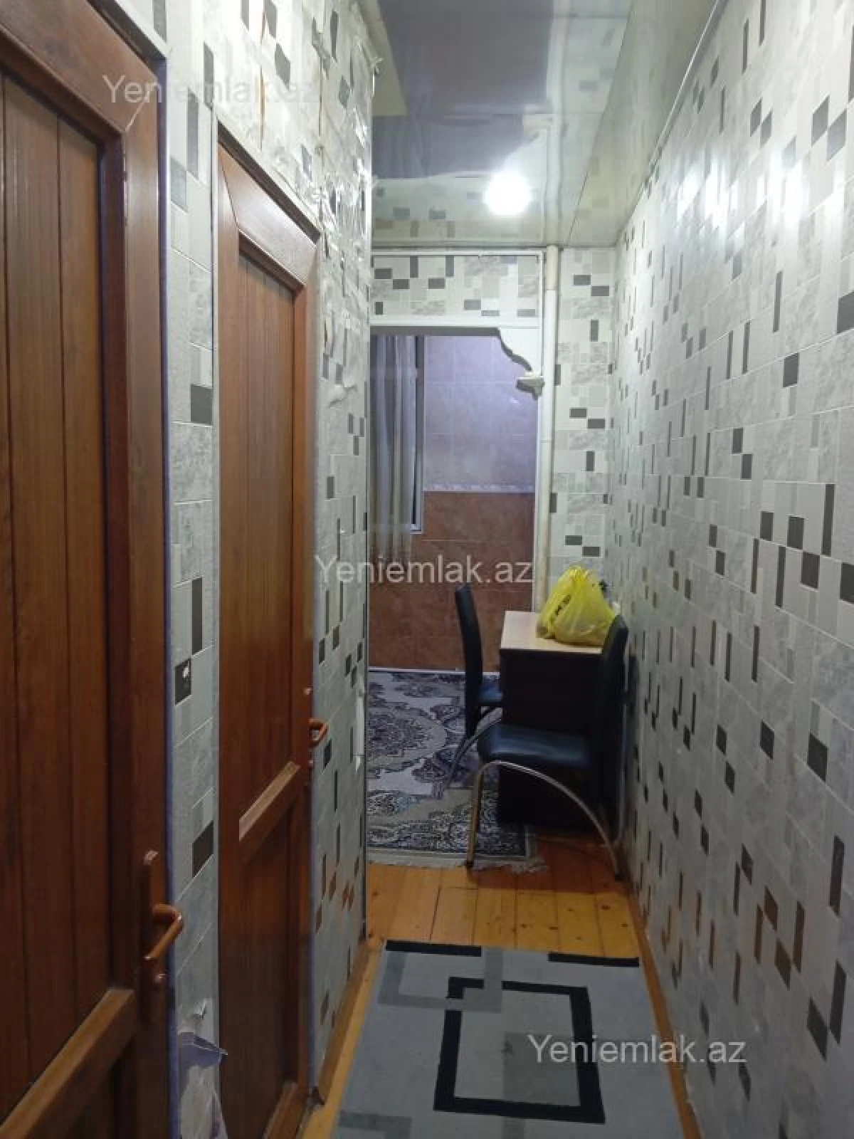 Satılır 2 otaqlı köhnə tikili 60 m²