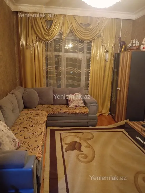 Satılır 2 otaqlı köhnə tikili 60 m²