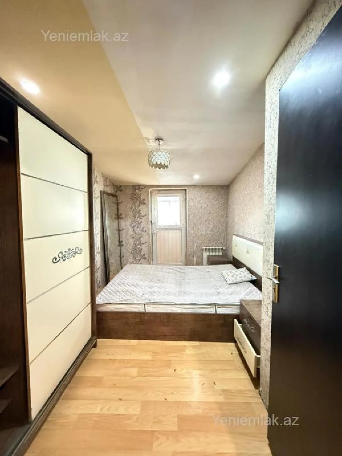 Satılır 2 otaqlı yeni tikili 70 m²