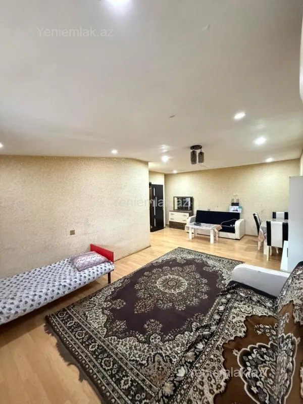 Satılır 2 otaqlı yeni tikili 70 m²