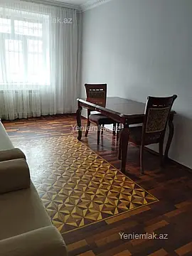 Satılır 3 otaqlı köhnə tikili 70 m²