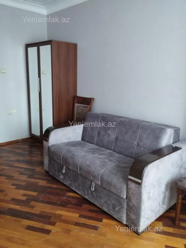 Satılır 3 otaqlı köhnə tikili 70 m²