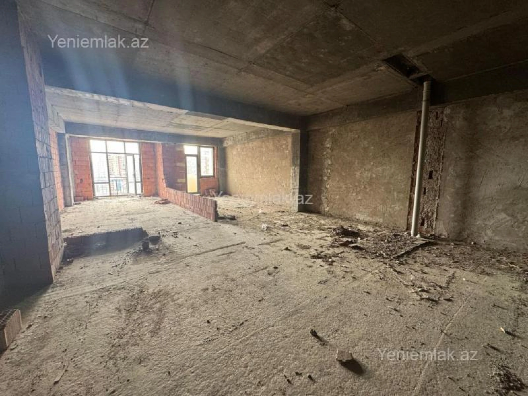 Satılır 2 otaqlı yeni tikili 100 m²