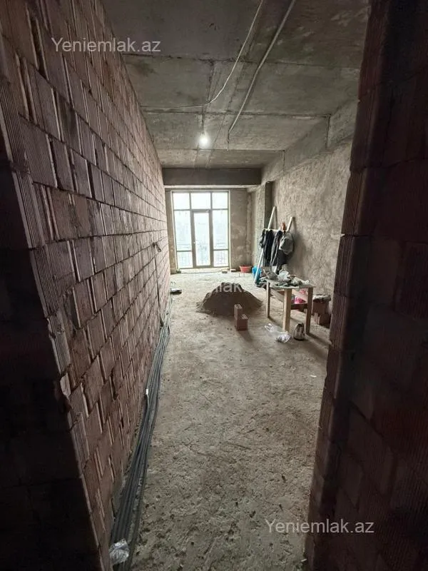 Satılır 2 otaqlı yeni tikili 100 m²
