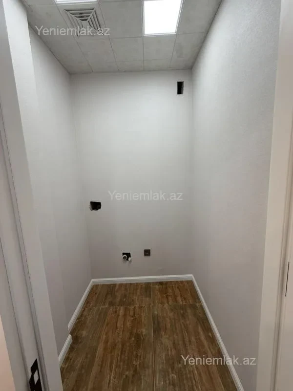 Satılır 3 otaqlı yeni tikili 83 m²