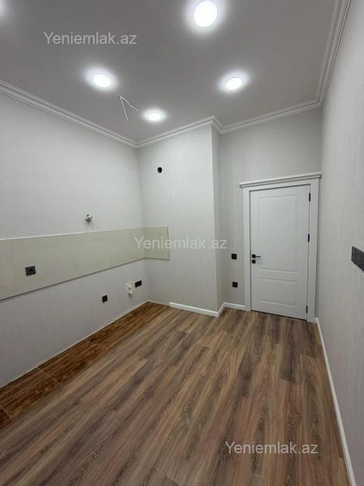 Satılır 3 otaqlı yeni tikili 83 m²