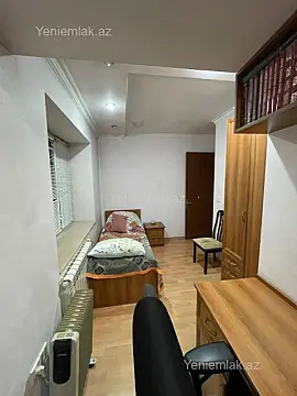Satılır 3 otaqlı köhnə tikili 100 m²