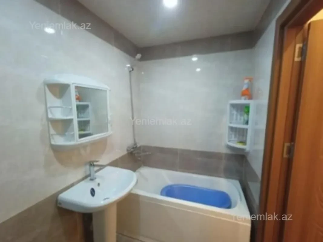Satılır 2 otaqlı yeni tikili 60 m²