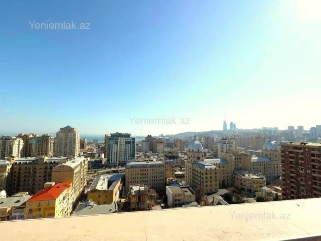 Satılır 5 otaqlı yeni tikili 268 m²