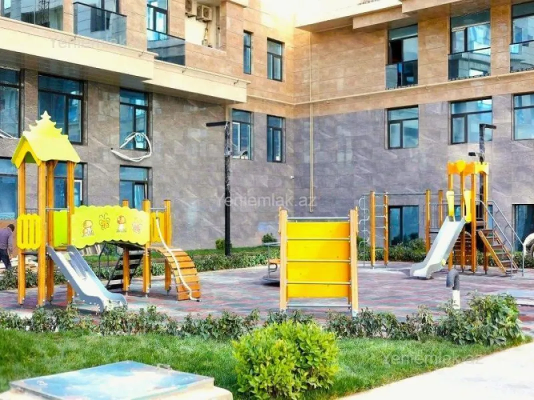 Satılır 5 otaqlı yeni tikili 268 m²