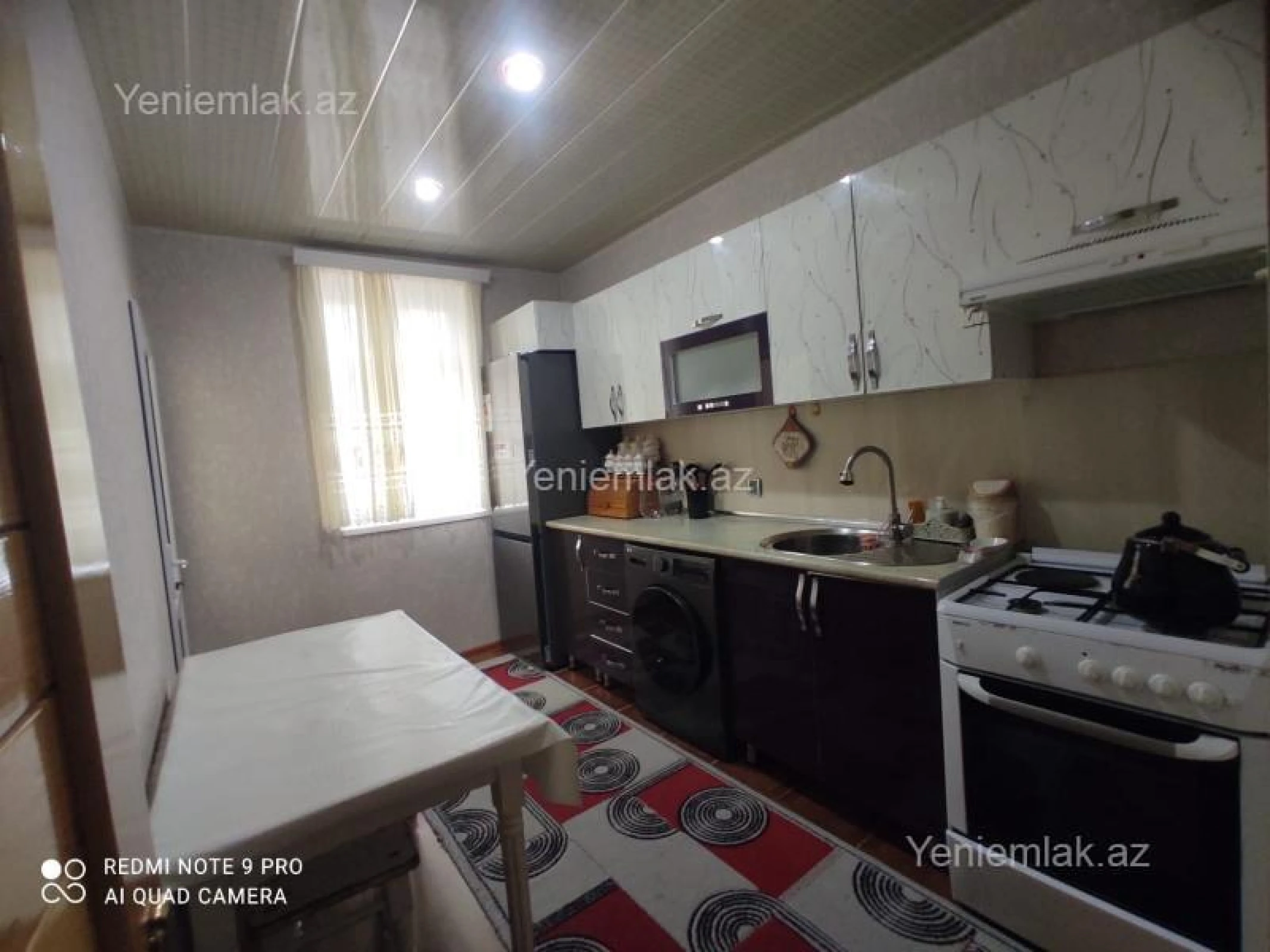 Satılır 4 otaqlı köhnə tikili 85 m²