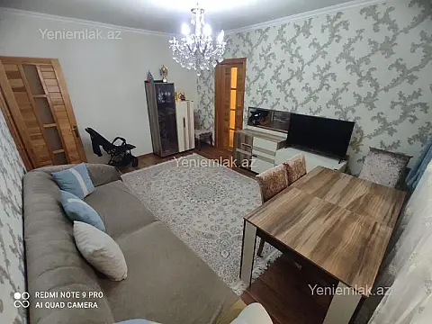 Satılır 4 otaqlı köhnə tikili 85 m²